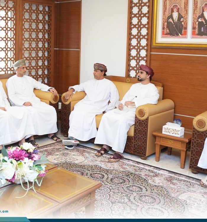 Qatari Labour Ministry Delegation Reviews Oman’s Trade Union System